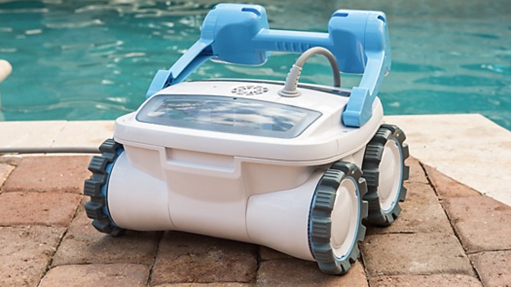 Aquabot Breeze 4WD Robotic Pool Cleaner (Refurbished)