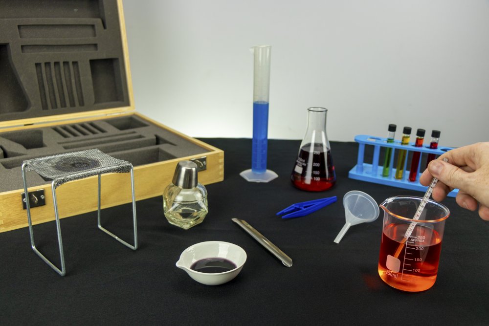 Complete Labware Kit in a Wood Case - ScientificsOnline.com