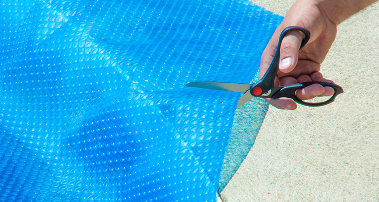 How to Properly Fit Your Solar Cover on Your Swimming Pool